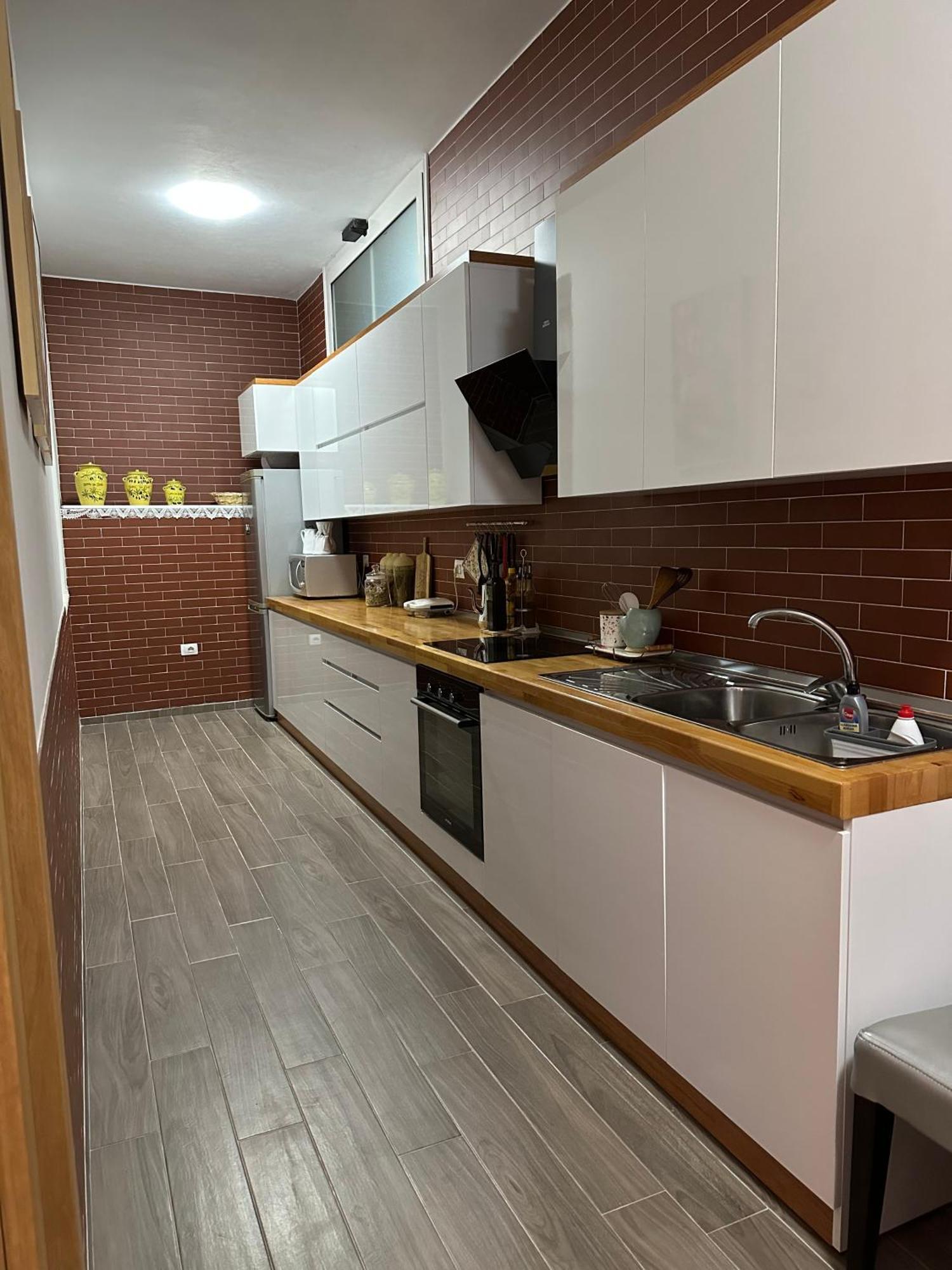 Dry Lake Apartment Тирана Экстерьер фото